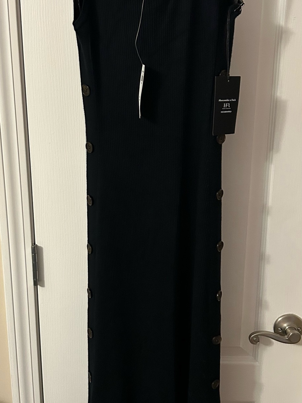 ABERCROMBIE X HFR X NICOLE BENEFIELD Black 
Scoopneck Maxi Dress w/ side buttons